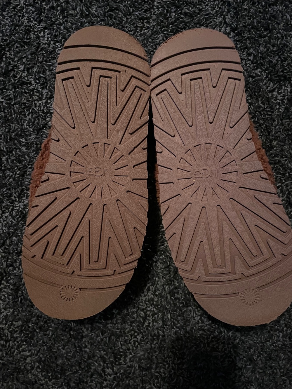 UGG Platform - Picture 3 of 3